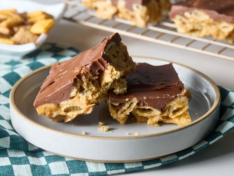 No-Bake Peanut Butter Chex Bars